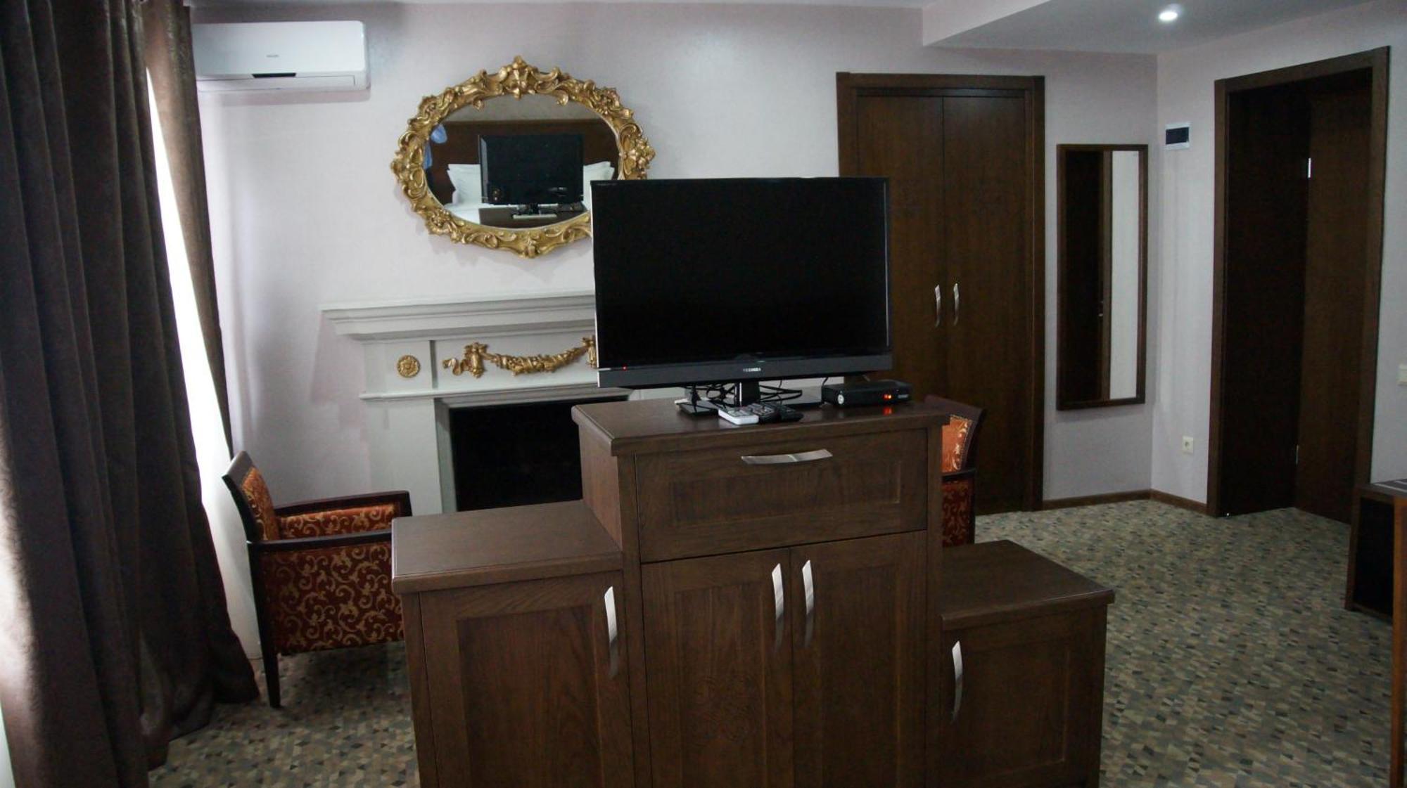 Old Metekhi Hotel Тбилиси Екстериор снимка
