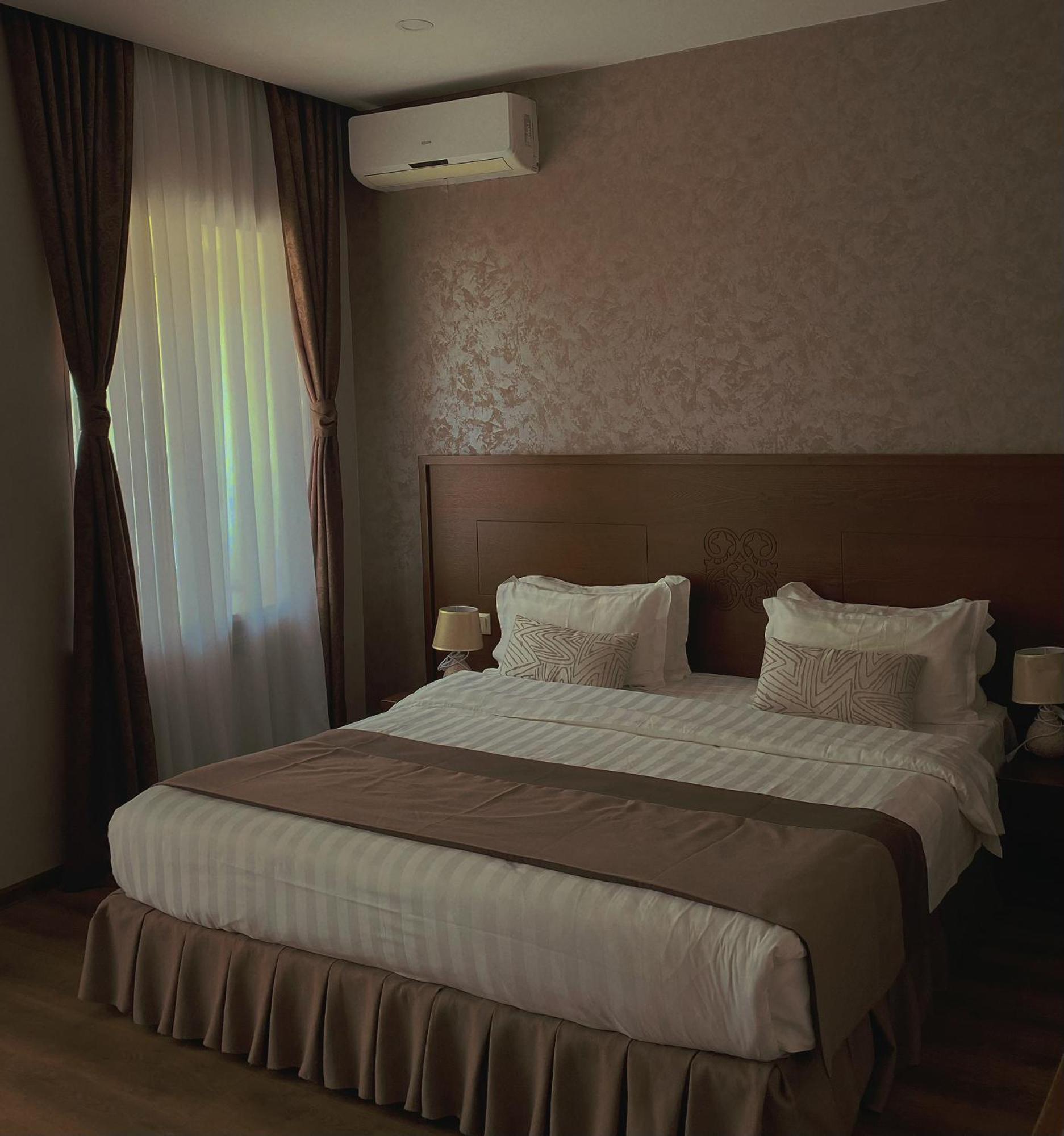 Old Metekhi Hotel Тбилиси Екстериор снимка