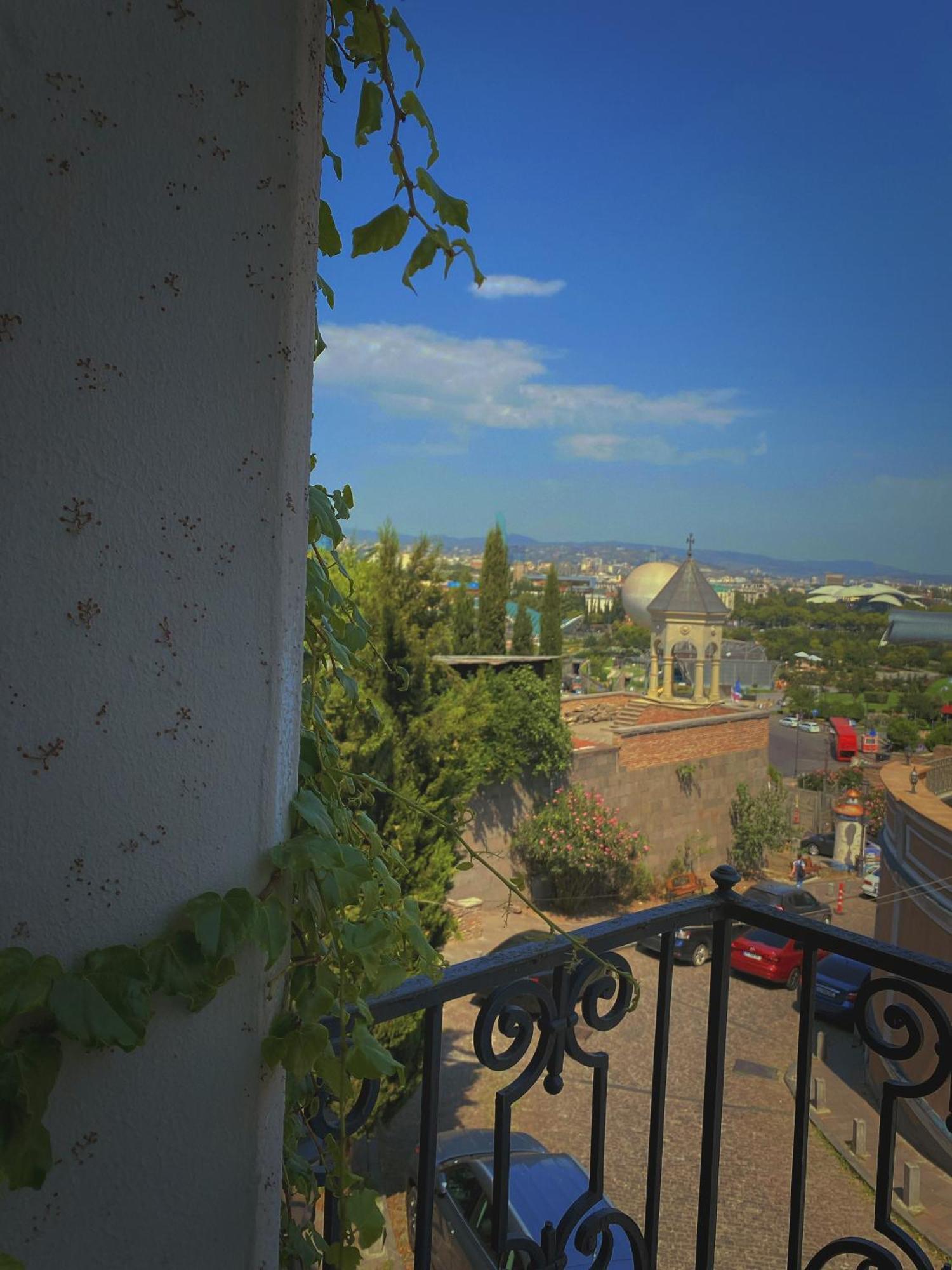 Old Metekhi Hotel Тбилиси Екстериор снимка