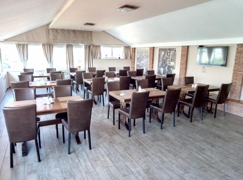 Old Metekhi Hotel Тбилиси Екстериор снимка